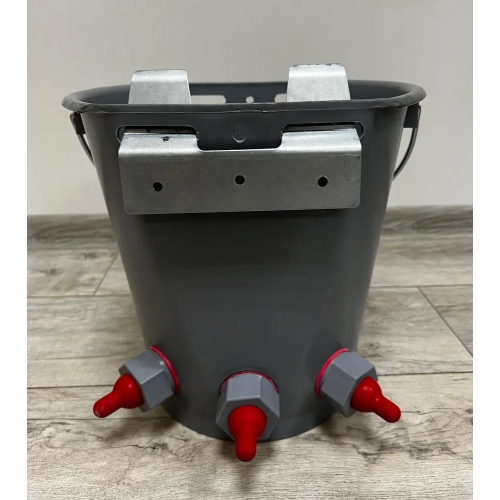 Ведро для выпойки ягнят 3 соски, 8 л (Турция)