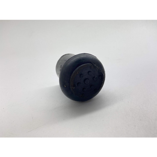 Заглушка шасси Ø32 Melasty